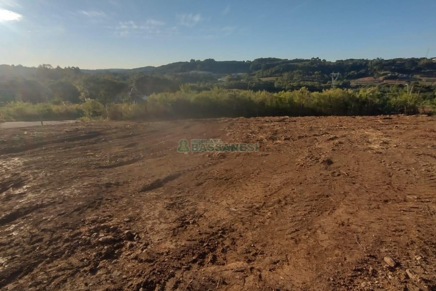 Terreno, no bairro Monte Bérico em Caxias do Sul para Comprar