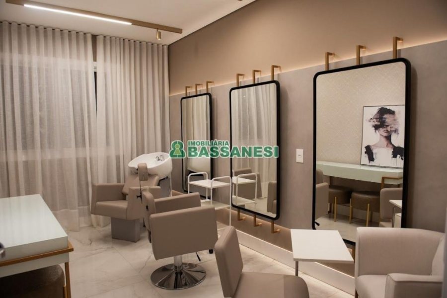 Apartamento com 130m², 3 dormitórios, 2 vagas, no bairro Petrópolis em Caxias do Sul para Alugar