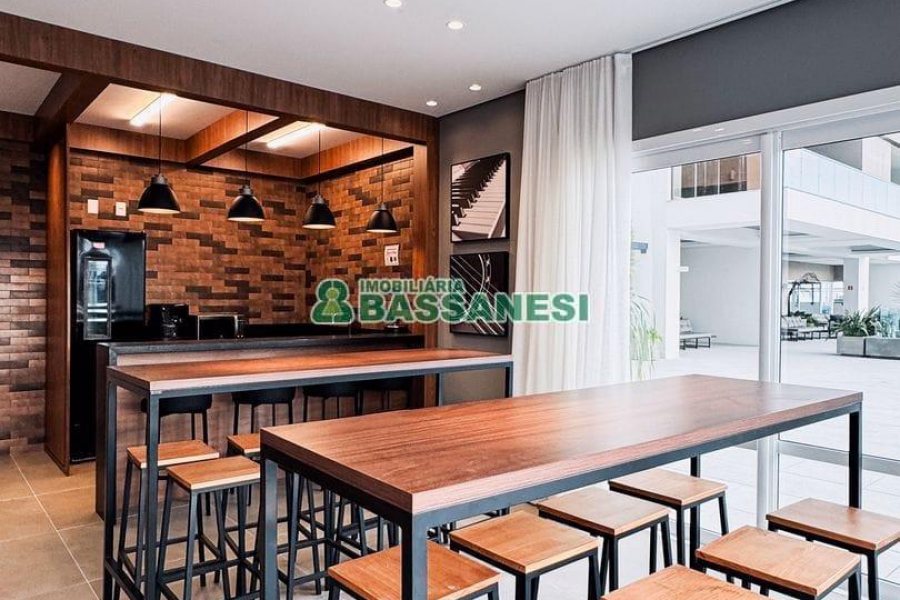 Apartamento com 130m², 3 dormitórios, 2 vagas, no bairro Petrópolis em Caxias do Sul para Alugar