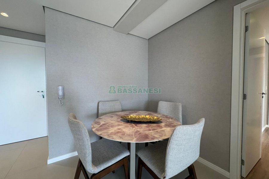 Apartamento com 130m², 3 dormitórios, 2 vagas, no bairro Petrópolis em Caxias do Sul para Alugar