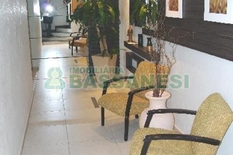 Apartamento com 55m², 2 dormitórios, 1 vaga, no bairro Nossa Senhora da Saúde em Caxias do Sul para Alugar