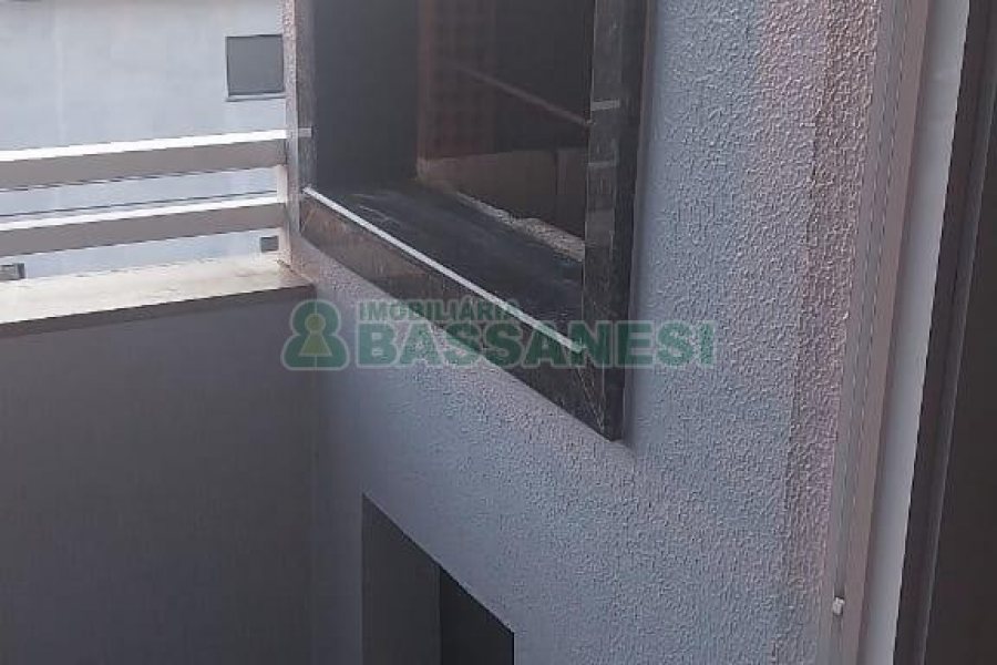 Apartamento com 55m², 2 dormitórios, 1 vaga, no bairro Nossa Senhora da Saúde em Caxias do Sul para Alugar