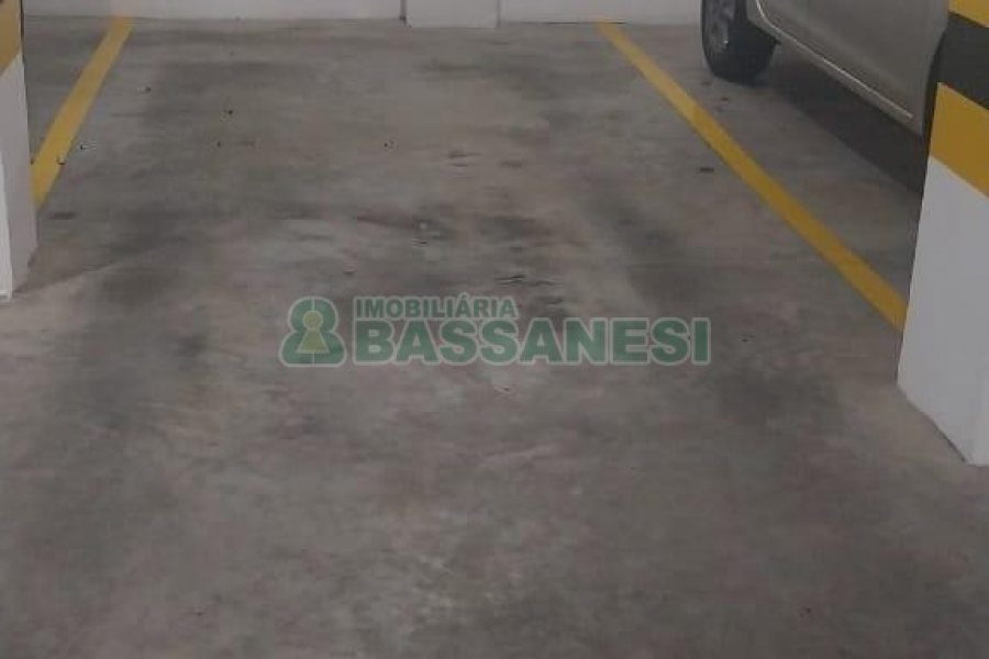 Apartamento com 55m², 2 dormitórios, 1 vaga, no bairro Nossa Senhora da Saúde em Caxias do Sul para Alugar