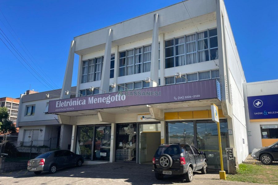 Predio com 957m², no bairro Rio Branco em Caxias do Sul para Comprar