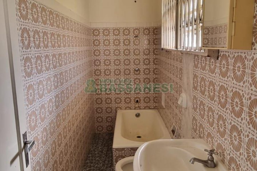 Casa com 160m², 3 dormitórios, 4 vagas, no bairro Nossa Senhora de Lourdes em Caxias do Sul para Comprar
