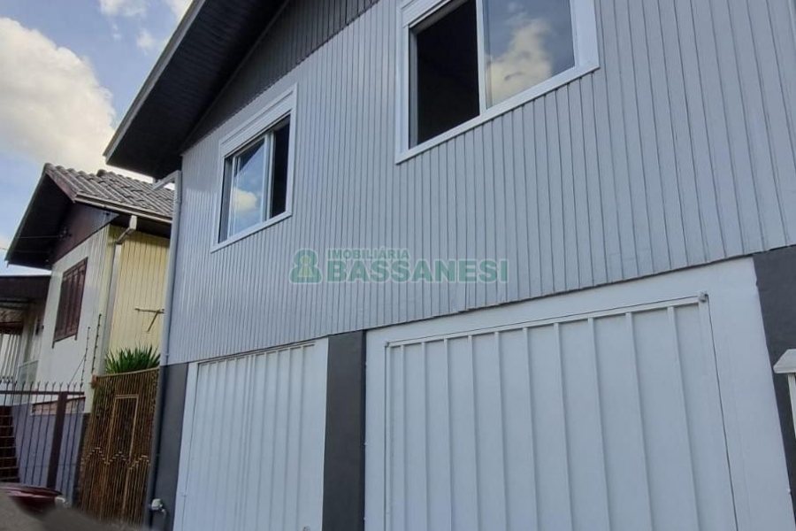Casa Mobiliada com 157m², 3 dormitórios, 3 vagas, no bairro Bela Vista em Caxias do Sul para Alugar