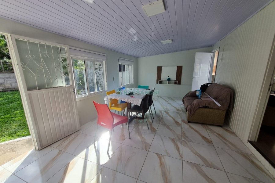 Casa Mobiliada com 157m², 3 dormitórios, 3 vagas, no bairro Bela Vista em Caxias do Sul para Alugar