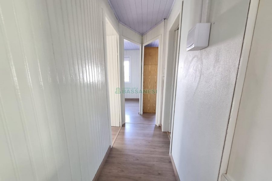 Casa Mobiliada com 157m², 3 dormitórios, 3 vagas, no bairro Bela Vista em Caxias do Sul para Alugar