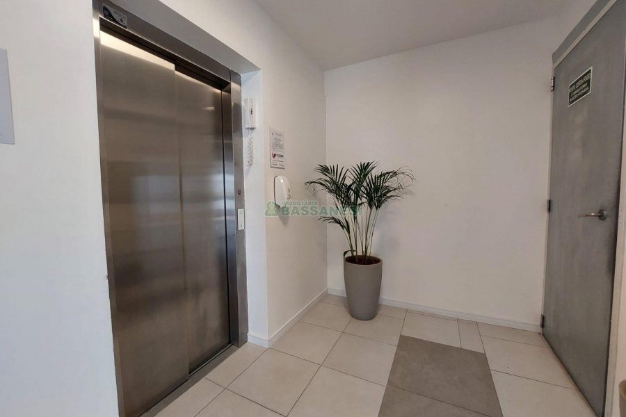 Apartamento com 60m², 2 dormitórios, 1 vaga, no bairro Desvio Rizzo em Caxias do Sul para Alugar