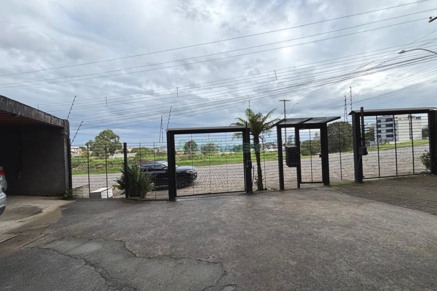 Loja com 100m², no bairro Charqueadas em Caxias do Sul para Alugar