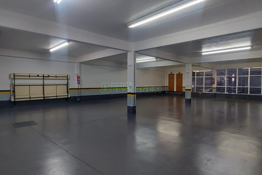 Pavilhão com 250m², no bairro Colina Sorriso em Caxias do Sul para Alugar