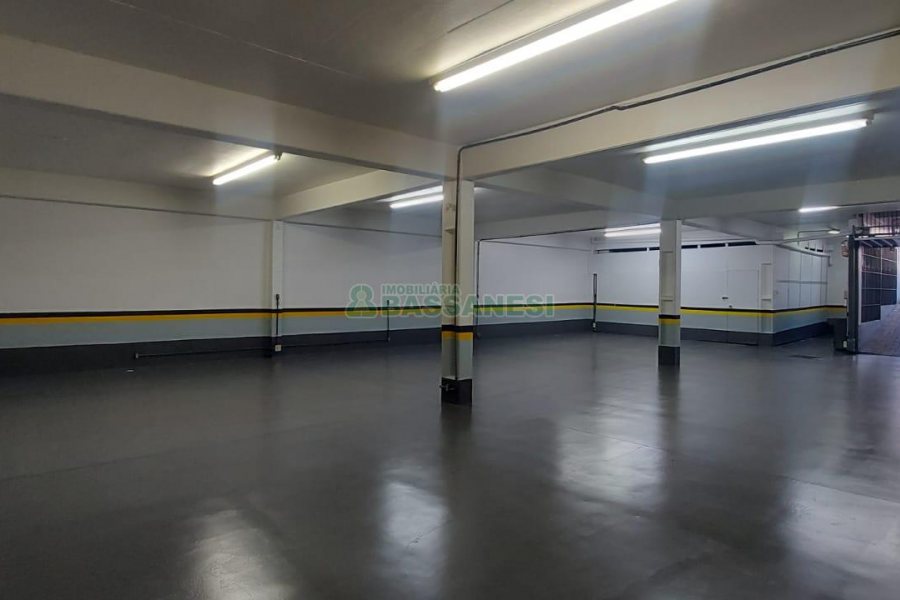 Pavilhão com 250m², no bairro Colina Sorriso em Caxias do Sul para Alugar