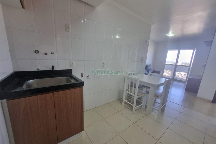 Apartamento com 44m², 1 dormitório, 1 vaga, no bairro Petrópolis em Caxias do Sul para Alugar