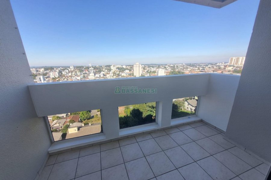 Apartamento com 44m², 1 dormitório, 1 vaga, no bairro Petrópolis em Caxias do Sul para Alugar