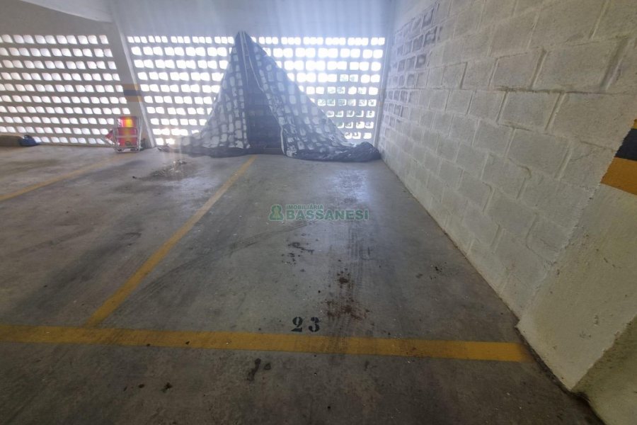 Apartamento com 44m², 1 dormitório, 1 vaga, no bairro Petrópolis em Caxias do Sul para Alugar