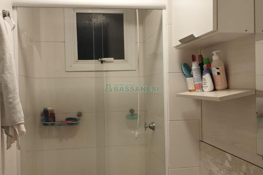Apartamento com 54m², 2 dormitórios, 1 vaga, no bairro Santa Lúcia em Caxias do Sul para Comprar