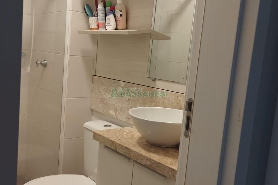 Apartamento com 54m², 2 dormitórios, 1 vaga, no bairro Santa Lúcia em Caxias do Sul para Comprar