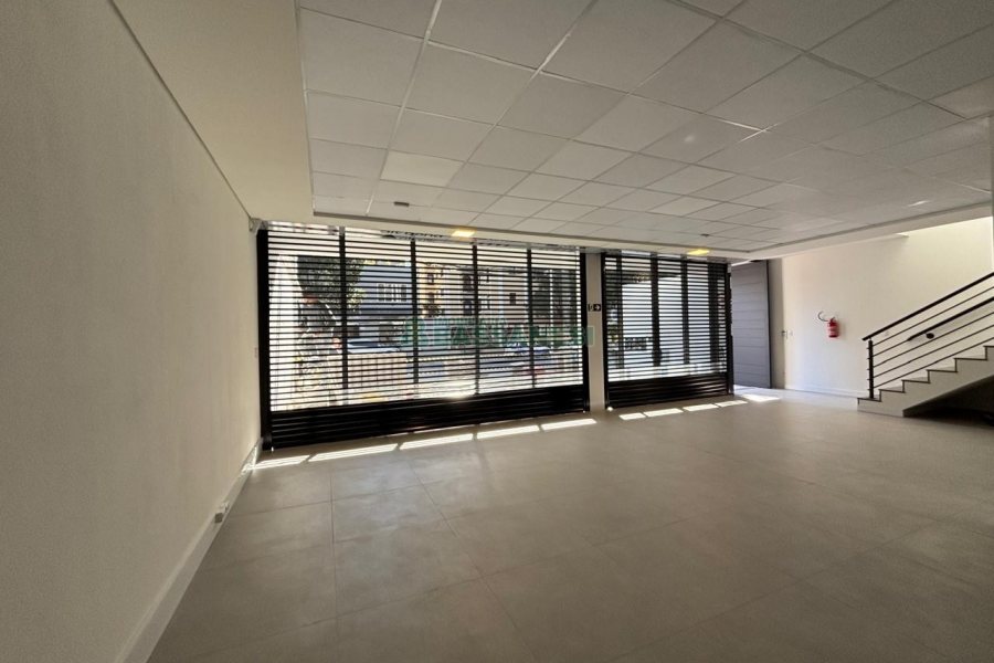 Loja com 350m², no bairro Centro em Caxias do Sul para Alugar