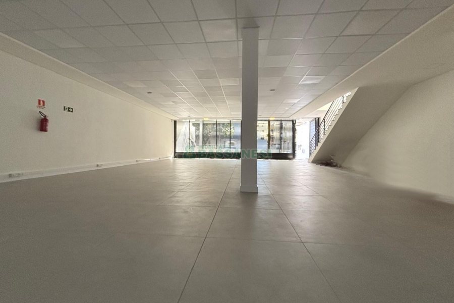 Loja com 350m², no bairro Centro em Caxias do Sul para Alugar