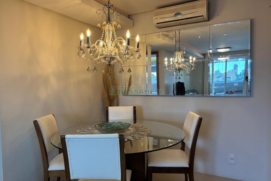 Apto Mobiliado com 76m², 2 dormitórios, 2 vagas, no bairro Madureira em Caxias do Sul para Alugar