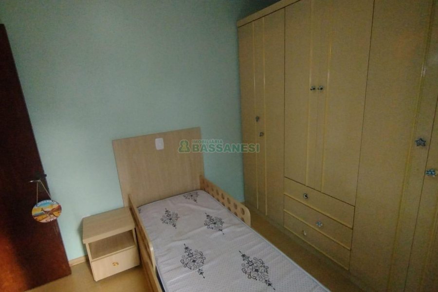 Apartamento com 75m², 2 dormitórios, 1 vaga, no bairro Madureira em Caxias do Sul para Comprar