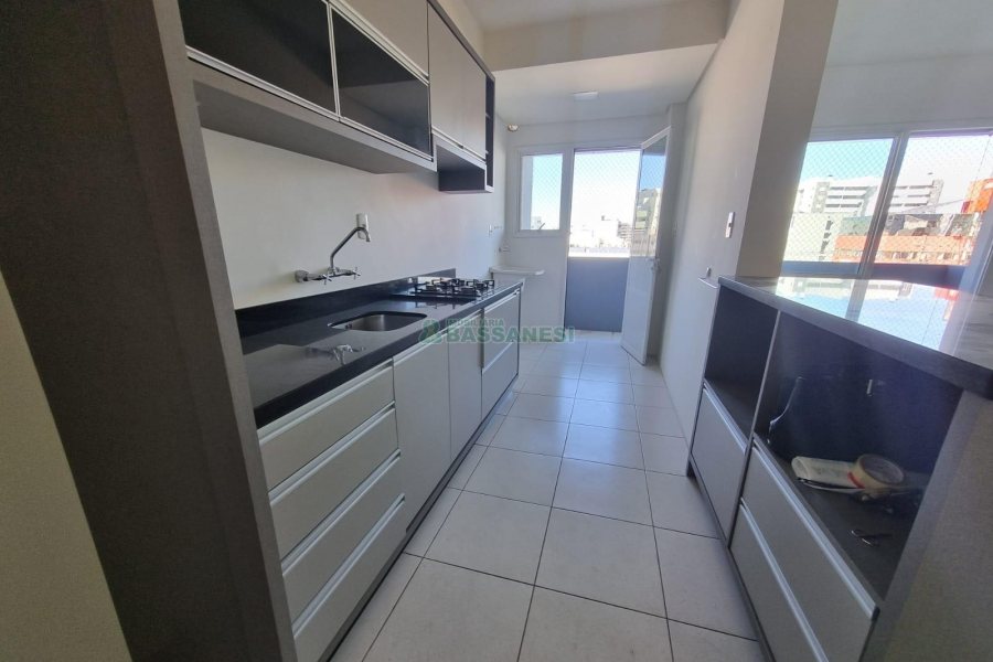 Apartamento com 80m², 2 dormitórios, 2 vagas, no bairro Villagio Iguatemi em Caxias do Sul para Alugar