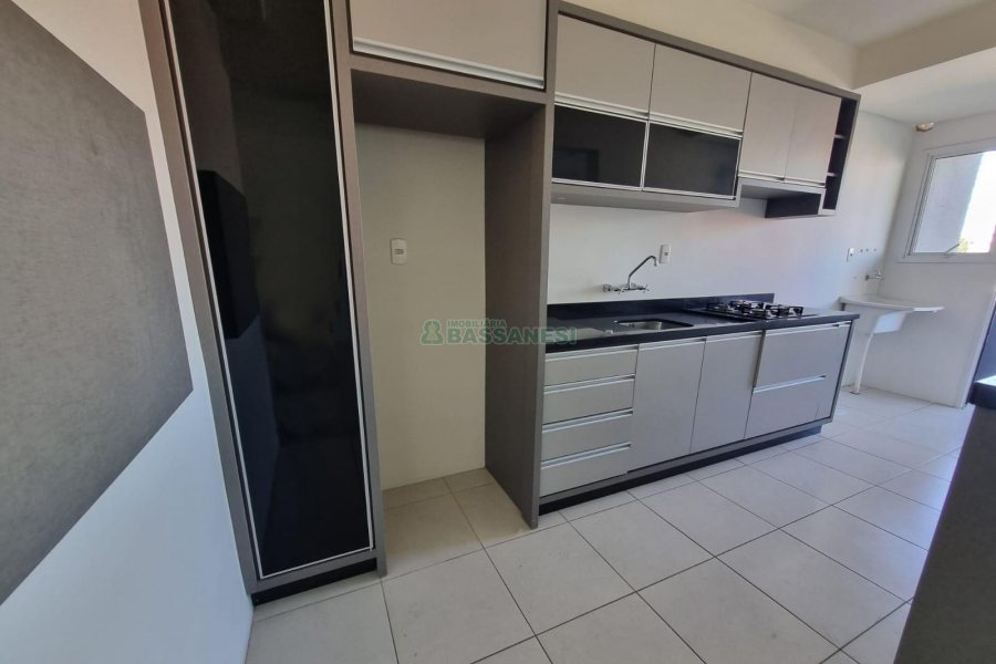 Apartamento com 80m², 2 dormitórios, 2 vagas, no bairro Villagio Iguatemi em Caxias do Sul para Alugar