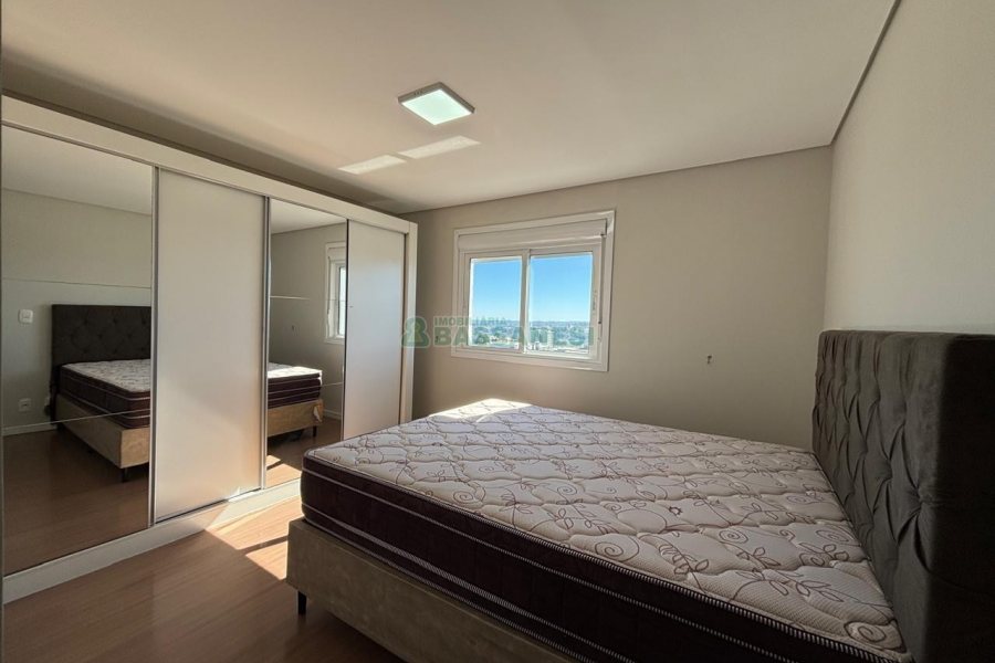 Apartamento com 86m², 2 dormitórios, 2 vagas, no bairro Villagio Iguatemi em Caxias do Sul para Alugar