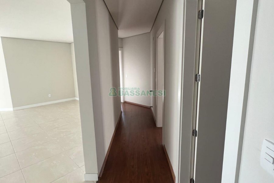 Apartamento com 349m², 3 dormitórios, 2 vagas, no bairro Lourdes em Caxias do Sul para Comprar