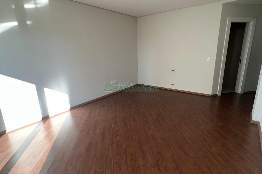 Apartamento com 349m², 3 dormitórios, 2 vagas, no bairro Lourdes em Caxias do Sul para Comprar