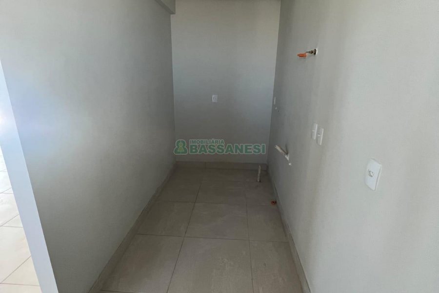 Apartamento com 349m², 3 dormitórios, 2 vagas, no bairro Lourdes em Caxias do Sul para Comprar