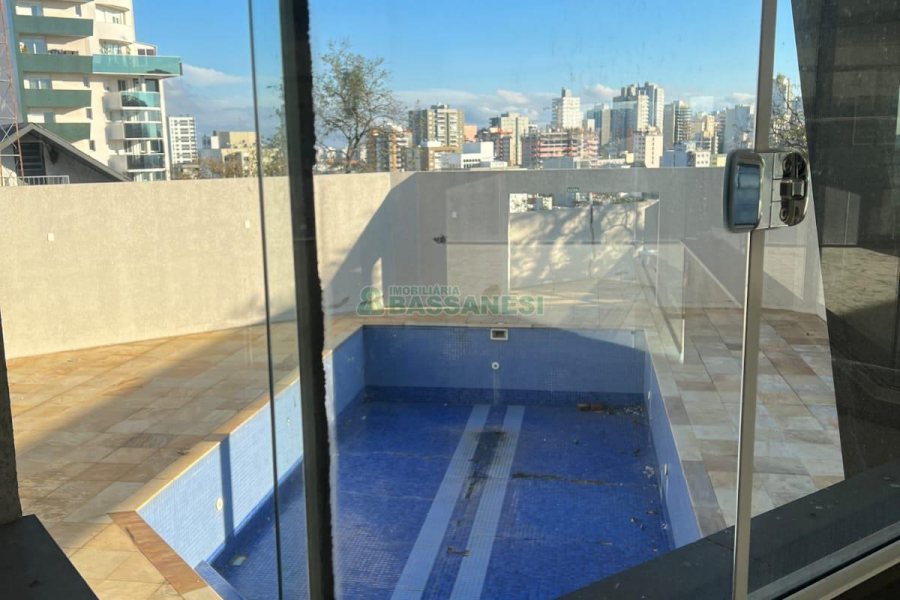 Apartamento com 349m², 3 dormitórios, 2 vagas, no bairro Lourdes em Caxias do Sul para Comprar