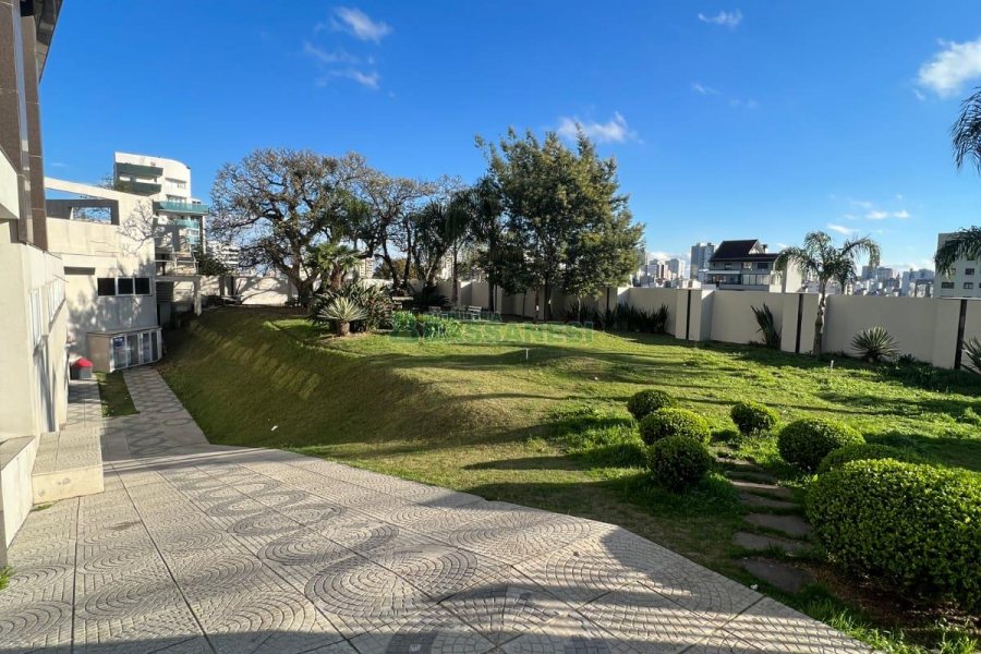 Apartamento com 349m², 3 dormitórios, 2 vagas, no bairro Lourdes em Caxias do Sul para Comprar