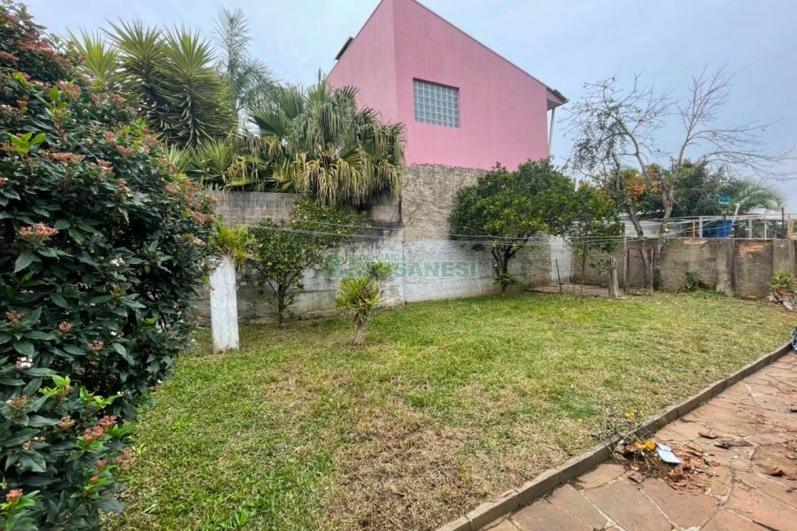 Casa com 175m², 3 dormitórios, 2 vagas, no bairro Jardim América em Caxias do Sul para Comprar