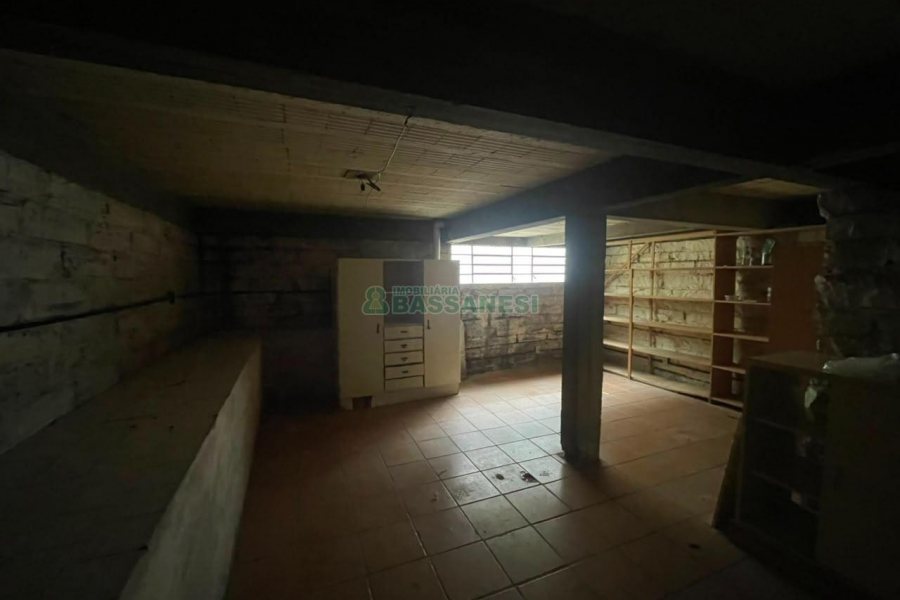 Casa com 175m², 3 dormitórios, 2 vagas, no bairro Jardim América em Caxias do Sul para Comprar