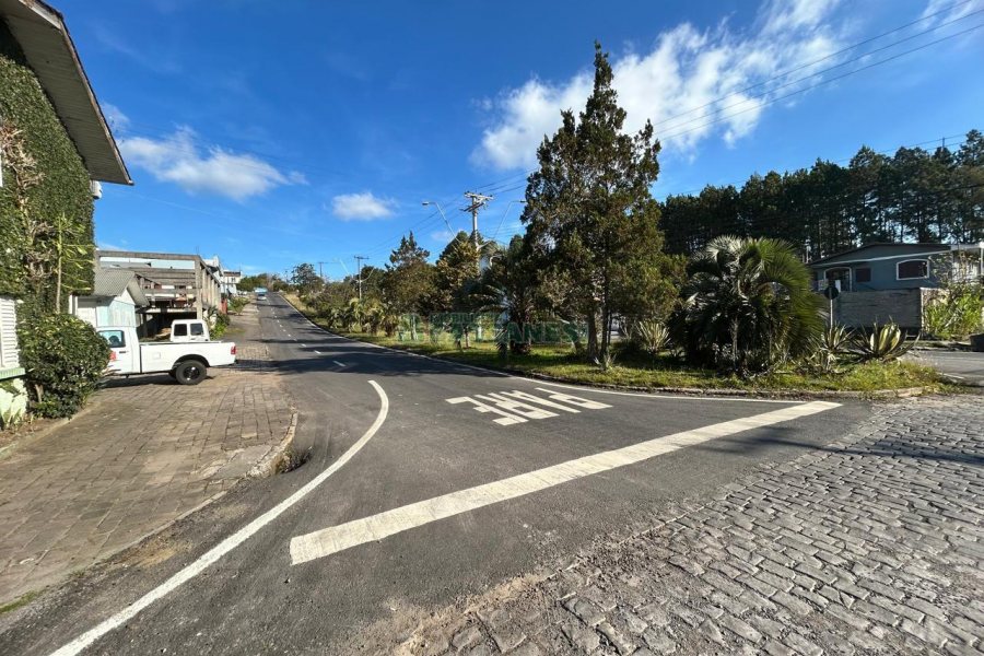 Pavilhão com 400m², no bairro Desvio Rizzo em Caxias do Sul para Alugar
