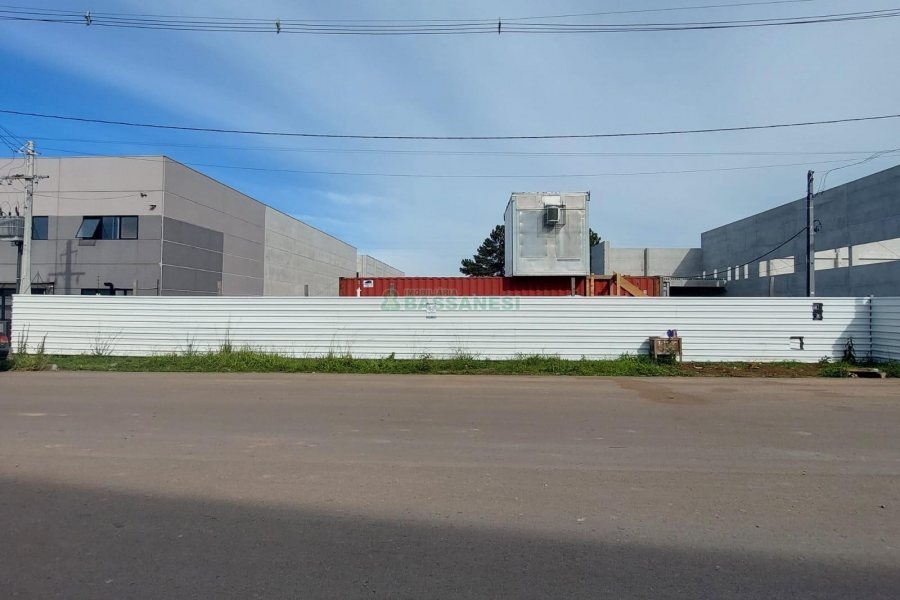 Pavilhão com 2400m², no bairro Desvio Rizzo em Caxias do Sul para Alugar