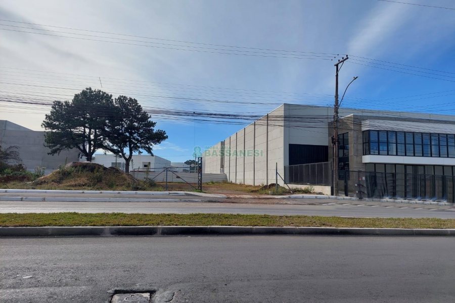 Pavilhão com 2400m², no bairro Desvio Rizzo em Caxias do Sul para Alugar