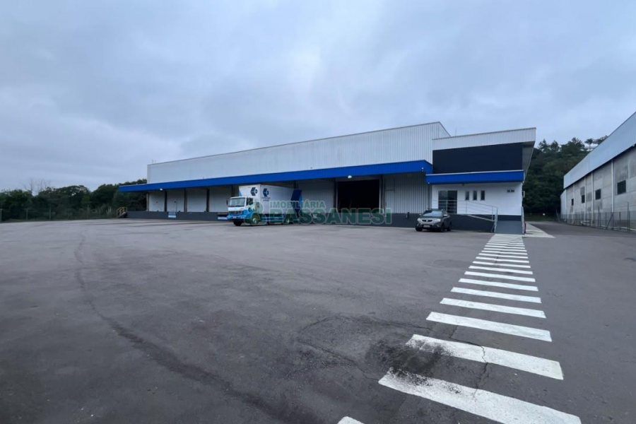 Pavilhão com 2000m², no bairro São Giácomo em Caxias do Sul para Alugar