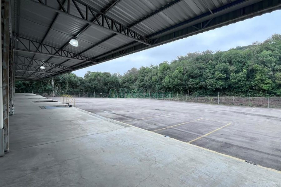 Pavilhão com 2000m², no bairro São Giácomo em Caxias do Sul para Alugar