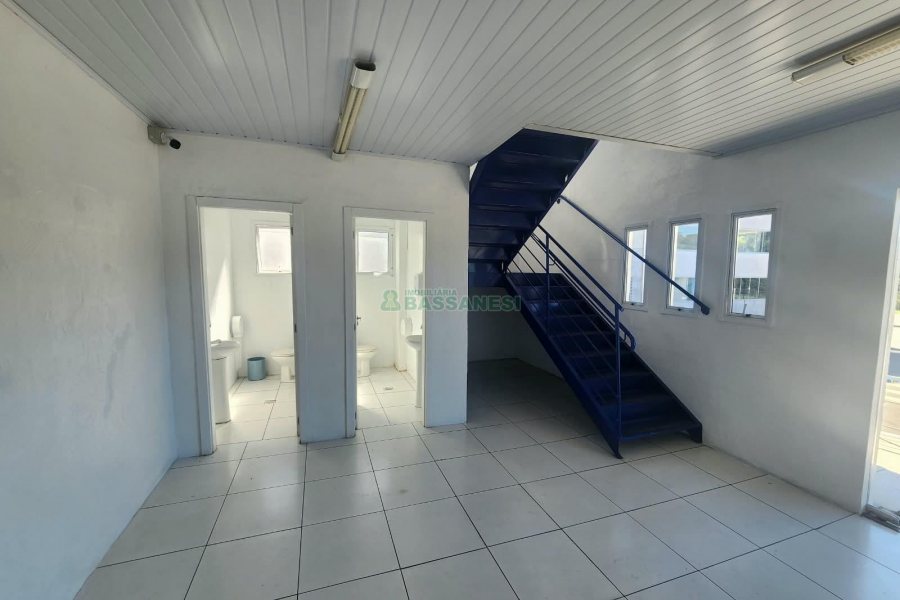 Pavilhão com 2961m², no bairro São Giácomo em Caxias do Sul para Alugar
