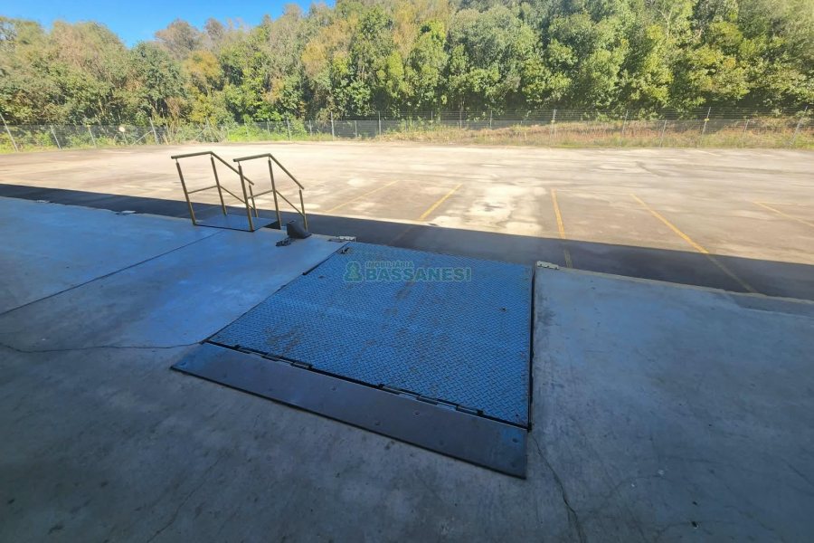 Pavilhão com 2961m², no bairro São Giácomo em Caxias do Sul para Alugar