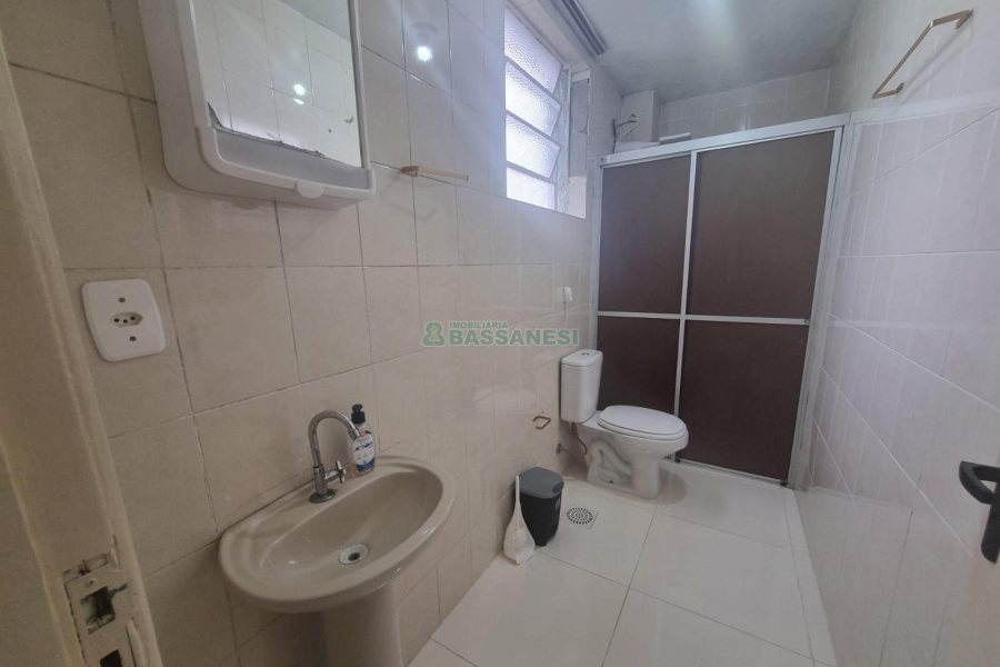 Apartamento com 58m², 1 dormitório, no bairro Lourdes em Caxias do Sul para Alugar
