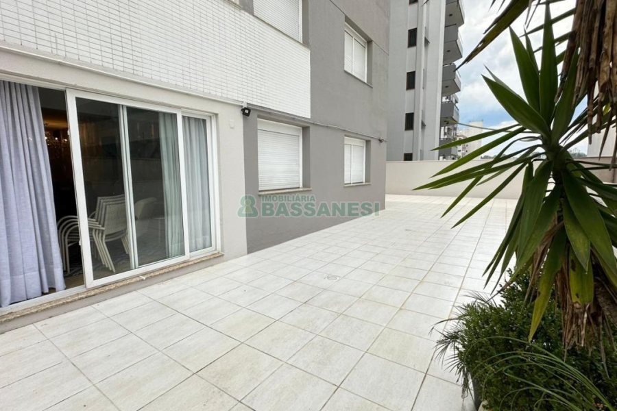 Apartamento com 126m², 3 dormitórios, 3 vagas, no bairro Exposição em Caxias do Sul para Comprar