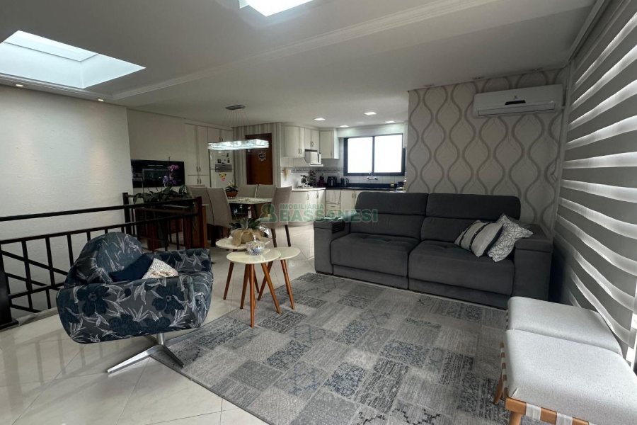 Apartamento com 150m², 3 dormitórios, 3 vagas, no bairro Petrópolis em Caxias do Sul para Comprar