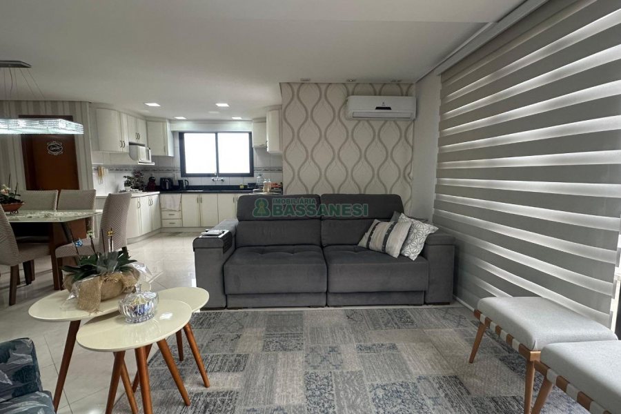 Apartamento com 150m², 3 dormitórios, 3 vagas, no bairro Petrópolis em Caxias do Sul para Comprar