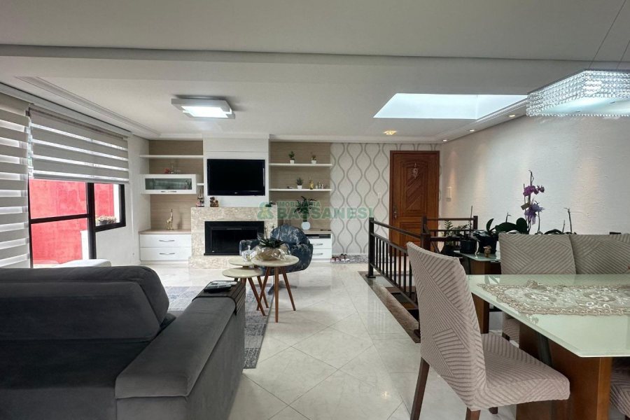 Apartamento com 150m², 3 dormitórios, 3 vagas, no bairro Petrópolis em Caxias do Sul para Comprar