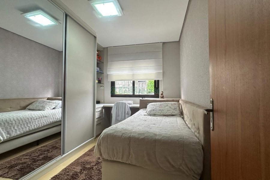Apartamento com 150m², 3 dormitórios, 3 vagas, no bairro Petrópolis em Caxias do Sul para Comprar