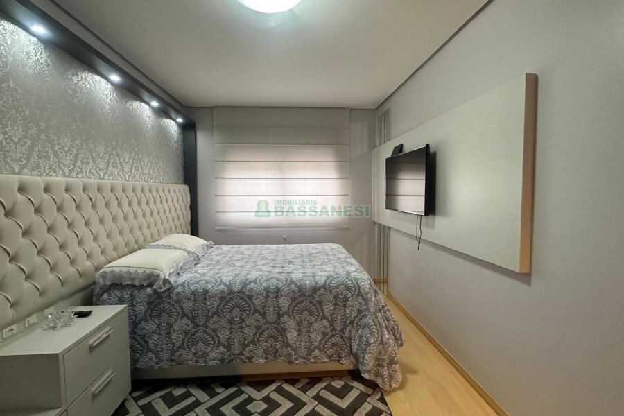 Apartamento com 150m², 3 dormitórios, 3 vagas, no bairro Petrópolis em Caxias do Sul para Comprar