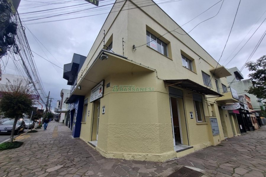 Sala, no bairro Centro em Caxias do Sul para Alugar